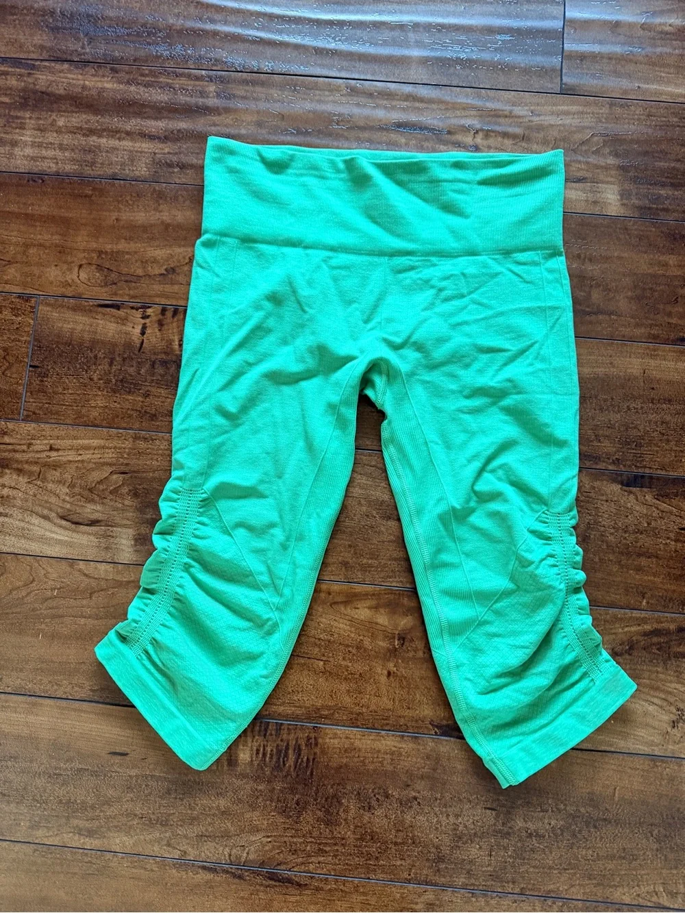 Lululemon Ruched Capri Leggings, 6